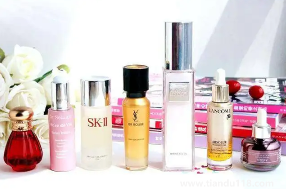 夏天護(hù)膚品放車?yán)镆惶爝€能用嗎1