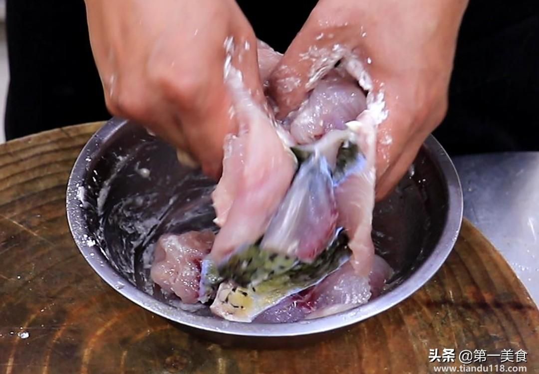 家常酸菜魚的做法（家常酸菜魚怎么做）(圖5)