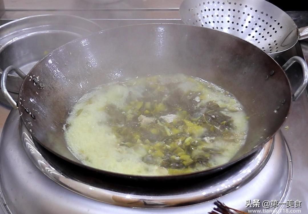 家常酸菜魚的做法（家常酸菜魚怎么做）(圖11)