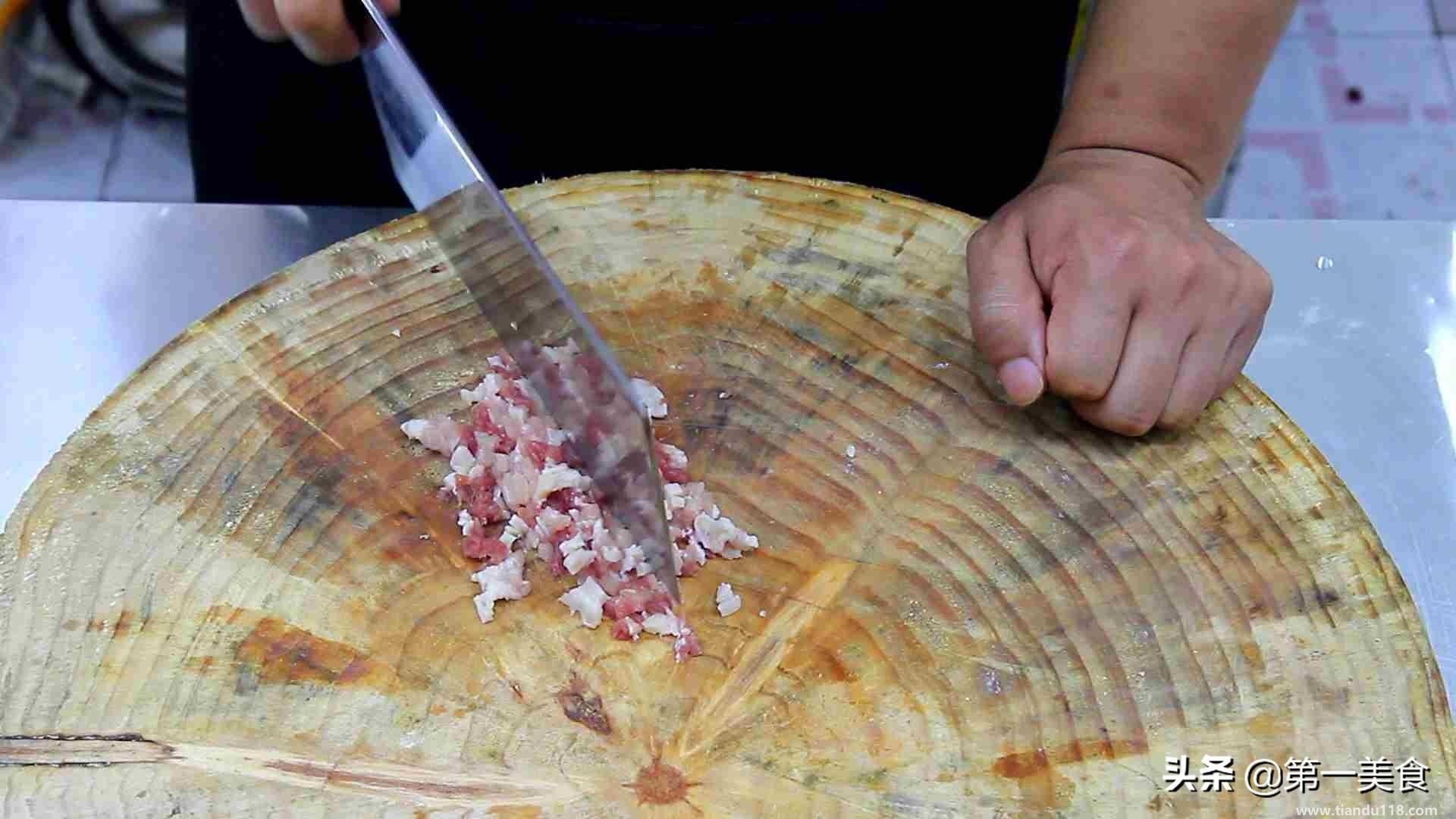 魚(yú)香茄子的做法（魚(yú)香茄子怎么做）(圖2)