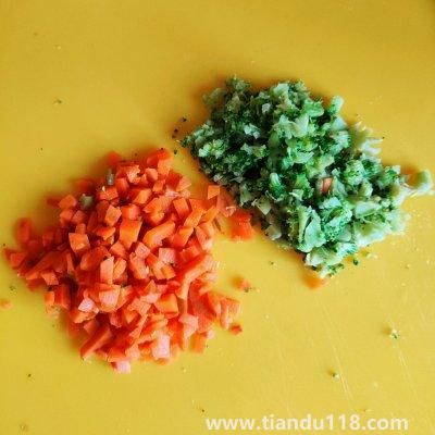 飯團(tuán)的做法（飯團(tuán)怎么做）(圖2)