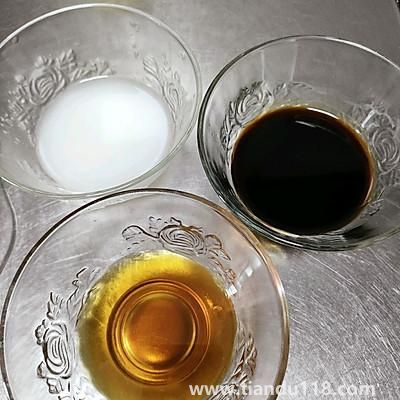 三杯雞的做法（三杯雞怎么做）(圖2)