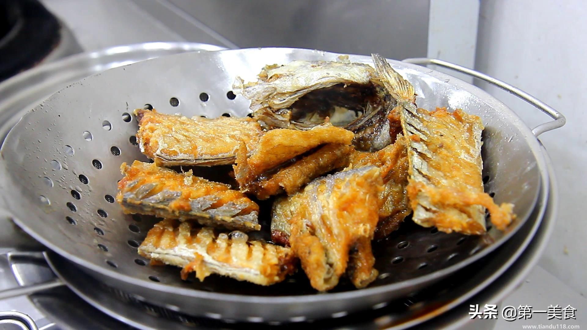 紅燒帶魚(yú)的做法（紅燒帶魚(yú)怎么做）(圖7)