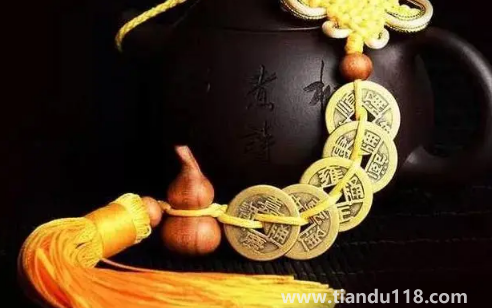 兩家門對門五帝錢掛在哪里最好1
