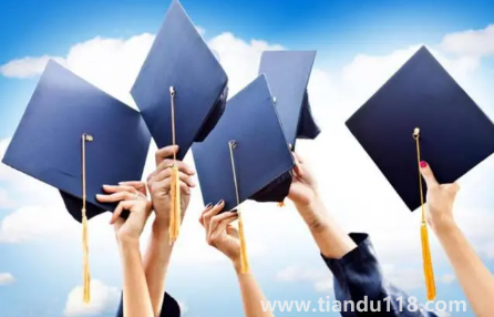 在校大學(xué)生專升本什么時候報名1