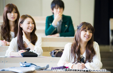 大學寢室關系不好很壓抑怎么辦2