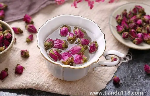 玫瑰花茶泡一次還是泡兩次好喝（泡玫瑰花茶要注意什么）
