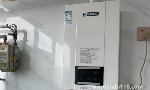 安裝熱水器自己買材料還是用師傅的1