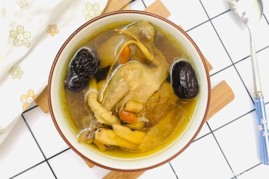 鴿子怎么燉湯好喝又營養(yǎng)2