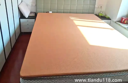 藍(lán)盒子退貨床墊會(huì)卷起來嗎4