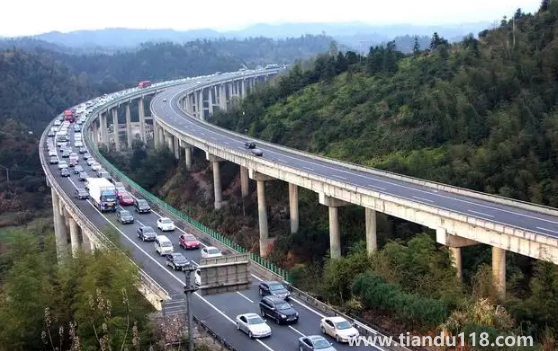 2022國慶節(jié)高速免費可以提前上高速嗎1