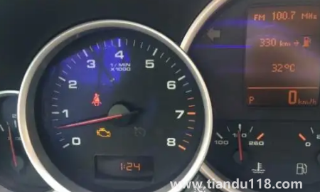 汽車水龍頭標志亮黃燈對車有影響嗎2