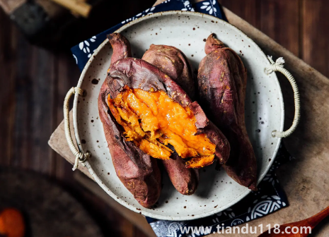 空氣炸鍋烤紅薯用錫紙還是油紙好一點(diǎn)2