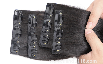 女生短發(fā)用假發(fā)片買多長的合適1