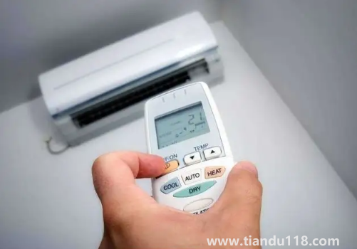 空調(diào)秋天怎么收氟（秋天空調(diào)制熱多少度合適省電）
