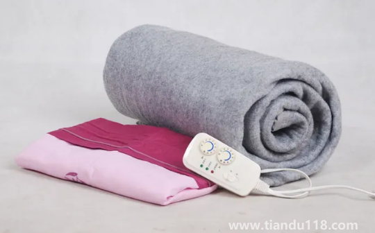 電熱毯可以折疊存放嗎（電熱毯使用注意事項）