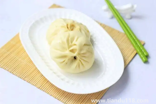 蒸包子全程大火嗎3