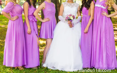 伴娘服是新娘買還是自己買3