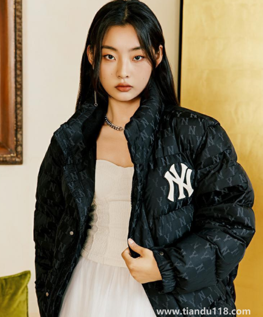 一件白鵝絨的羽絨服什么價(jià)位2