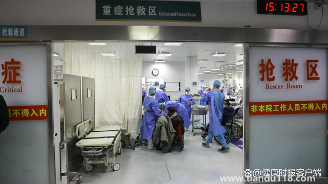 一線醫(yī)生:危、急、重病人比例增加（解放軍總醫(yī)院急診主任表示）