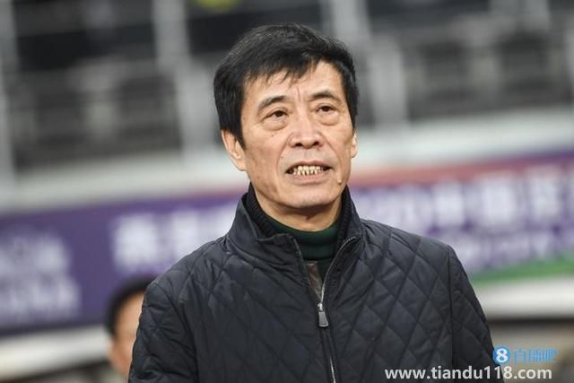 曝陳戌源跟隊(duì)時(shí)每晚都有人陪他打牌（幾乎每晚都玩）