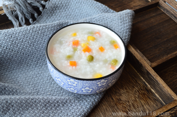 拉肚子喝粥好還是吃面條好（拉肚子吃什么主食好）